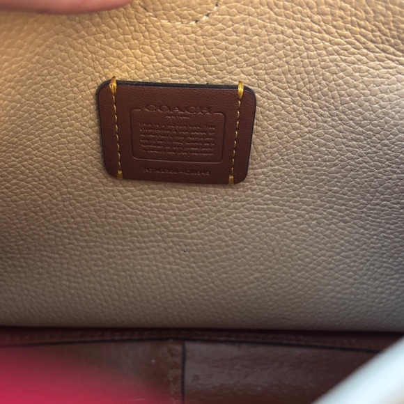 ❤️ Coach Lana 23 ❤️ - Picture 8 of 11